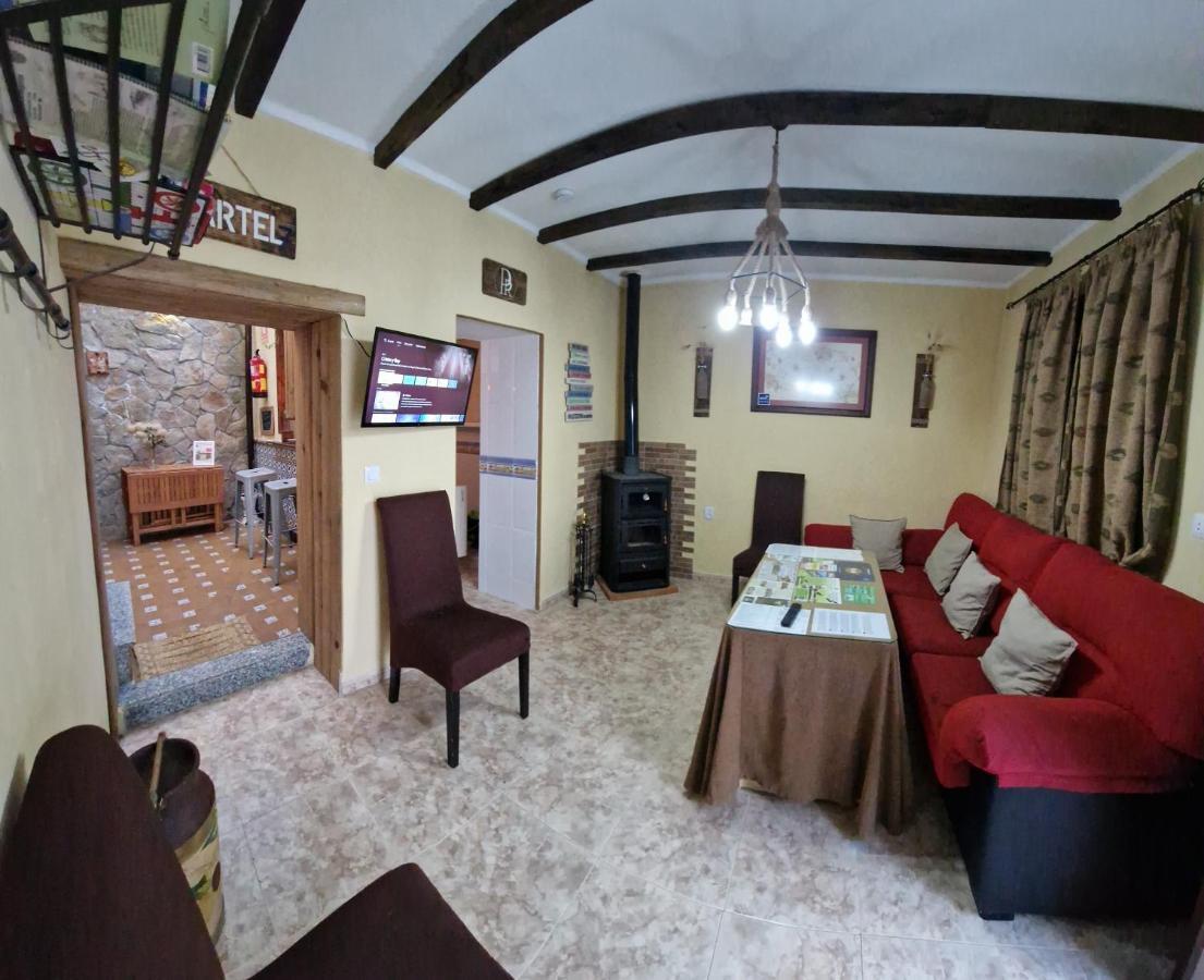 Casa Cuartel Villa El Gastor Eksteriør billede