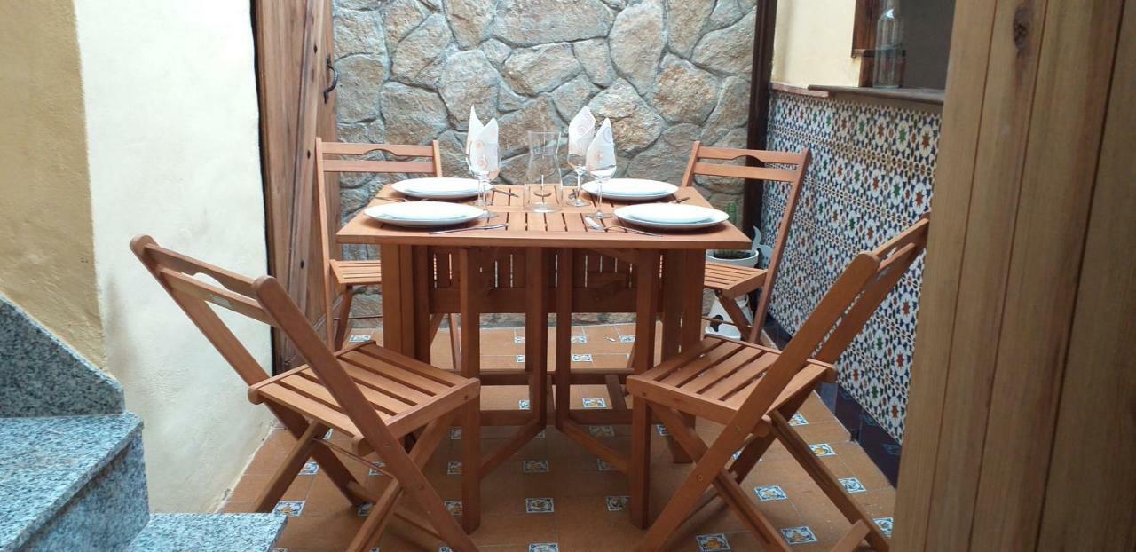 Casa Cuartel Villa El Gastor Eksteriør billede